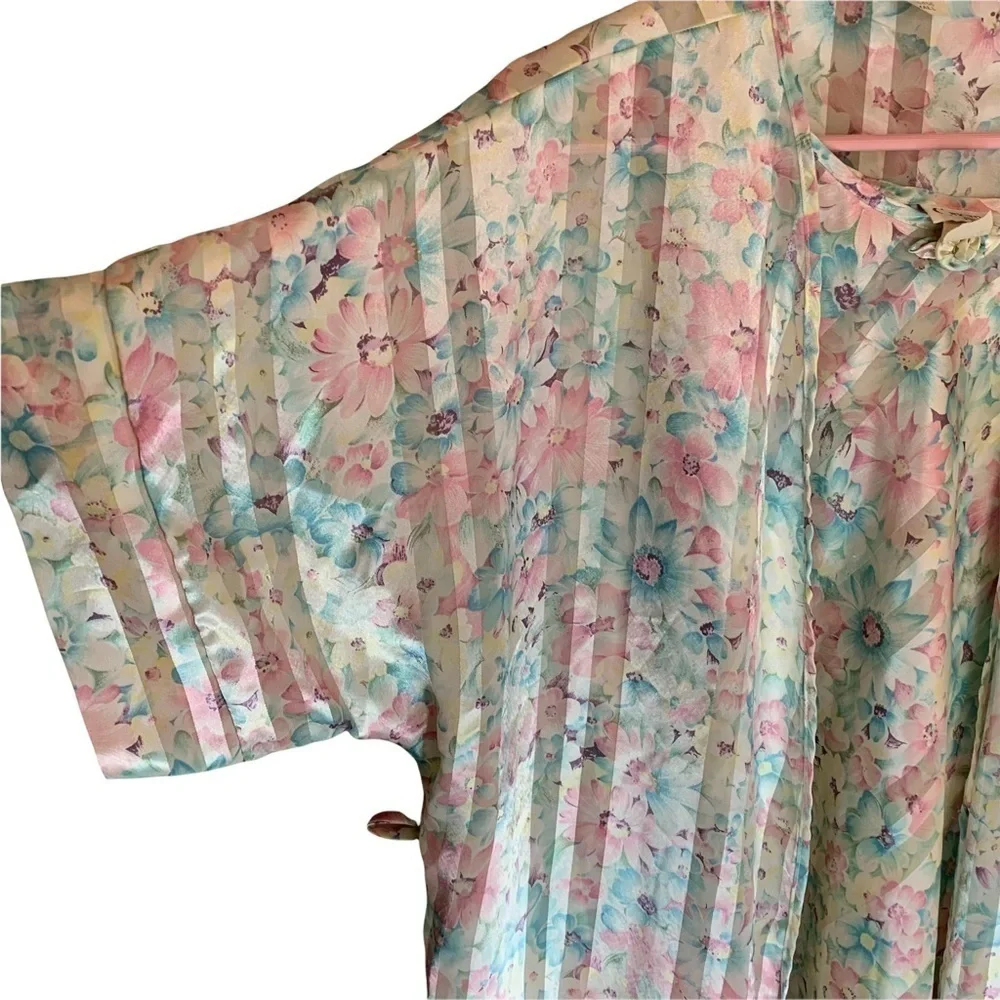 Vintage Robe & Nightgown Peignoir Set Floral Small Cinema Etoile